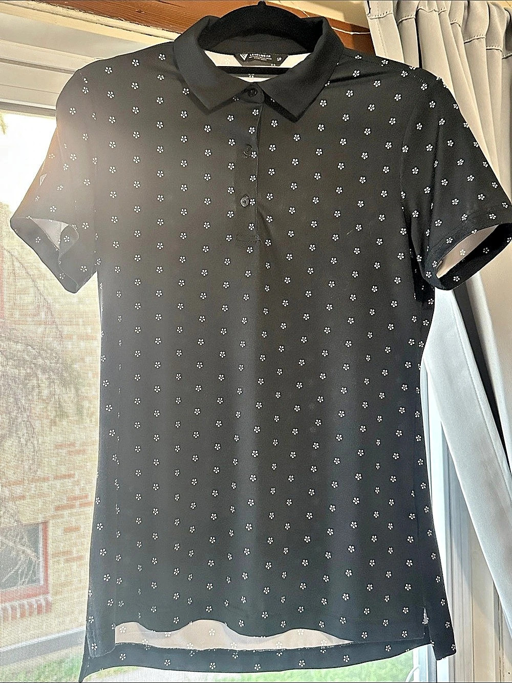 Floral Polo in Black & White Size Small - Levelwear